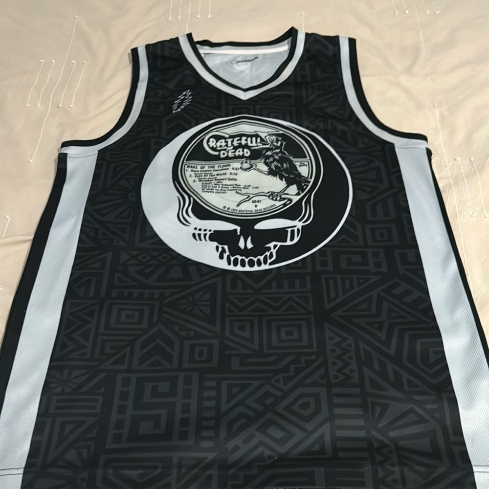 Mountain Song Collective - Grateful Dead “Wake of the Flood” Jersey. Size Large